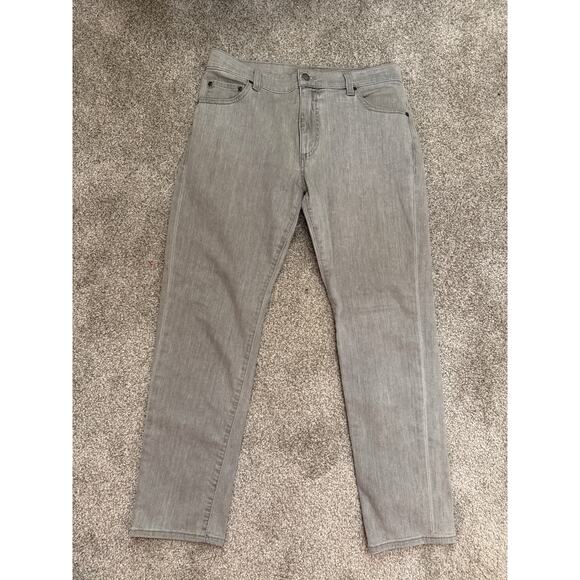 Ash & Erie Men's Light Gray Stone Wash Explorer Jeans, 31x28 - Picture 4 of 10